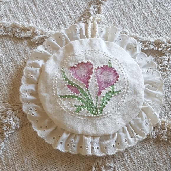 Cottagecore Embroidered Wall  Decor Cream Lace Trim Accent Pillow - Picture 1 of 6